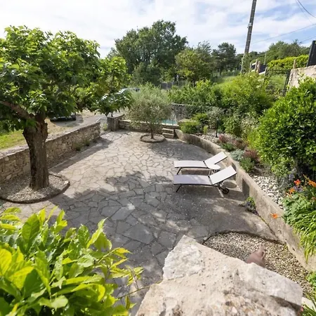 Clos De L'olivier By Interhome Hébergement de vacances *